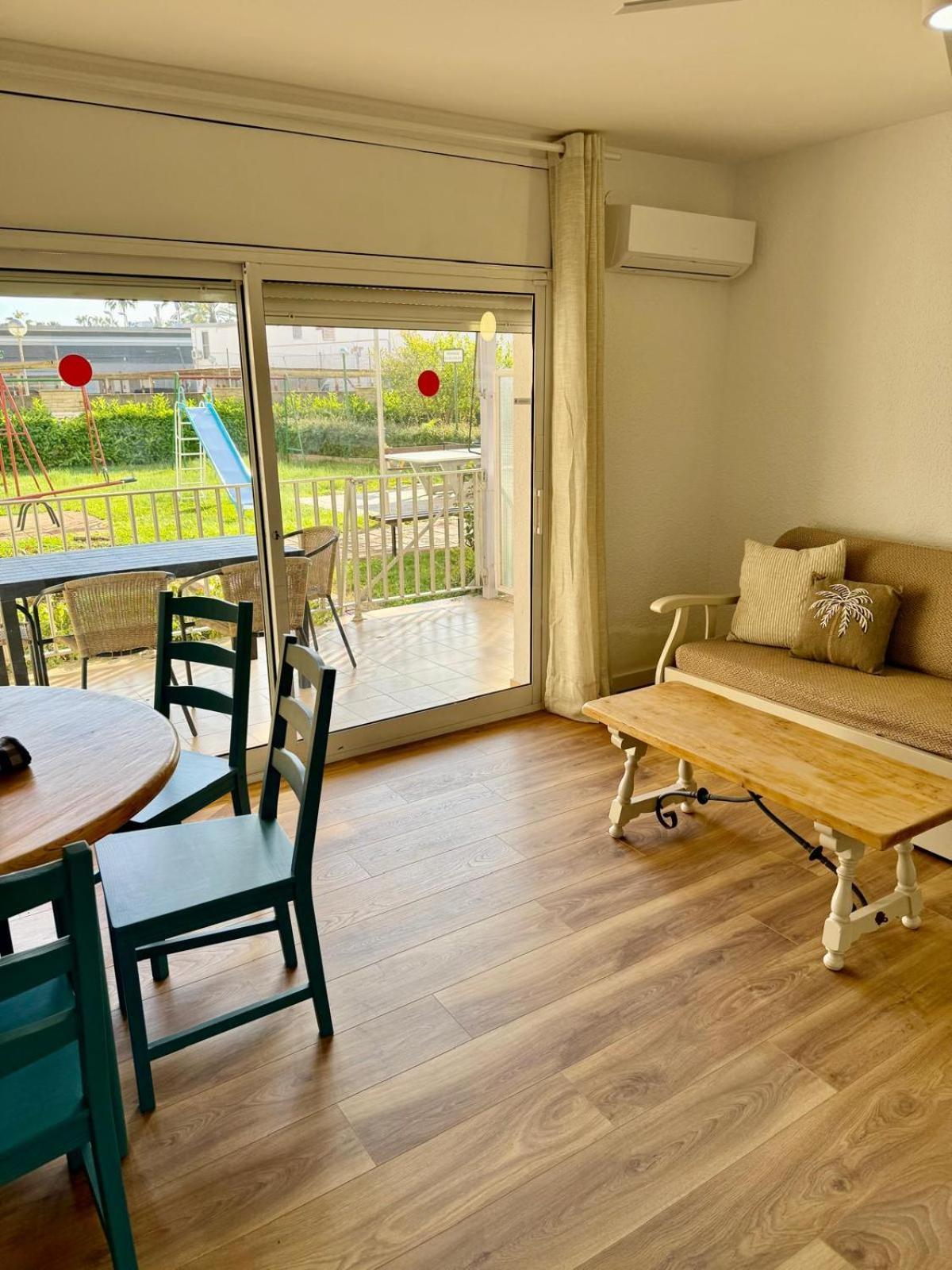 Apartamentos Hesperia Palmyra Салоу Екстериор снимка