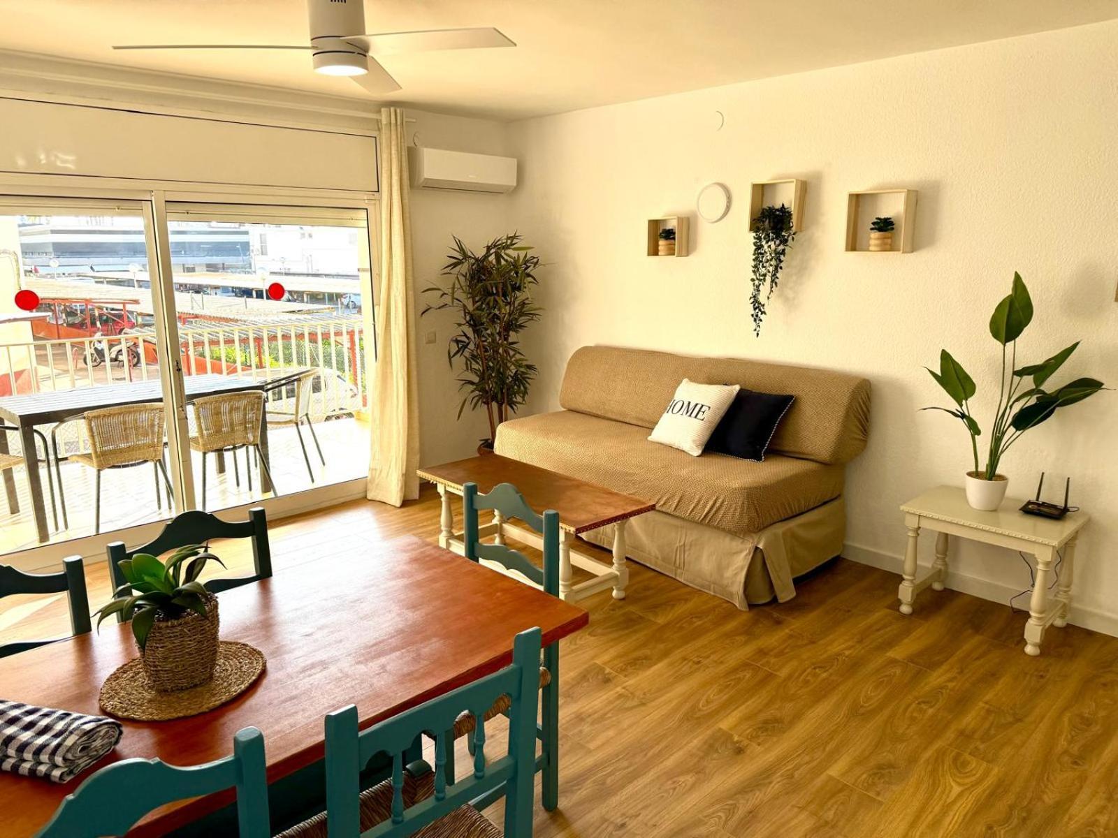 Apartamentos Hesperia Palmyra Салоу Екстериор снимка