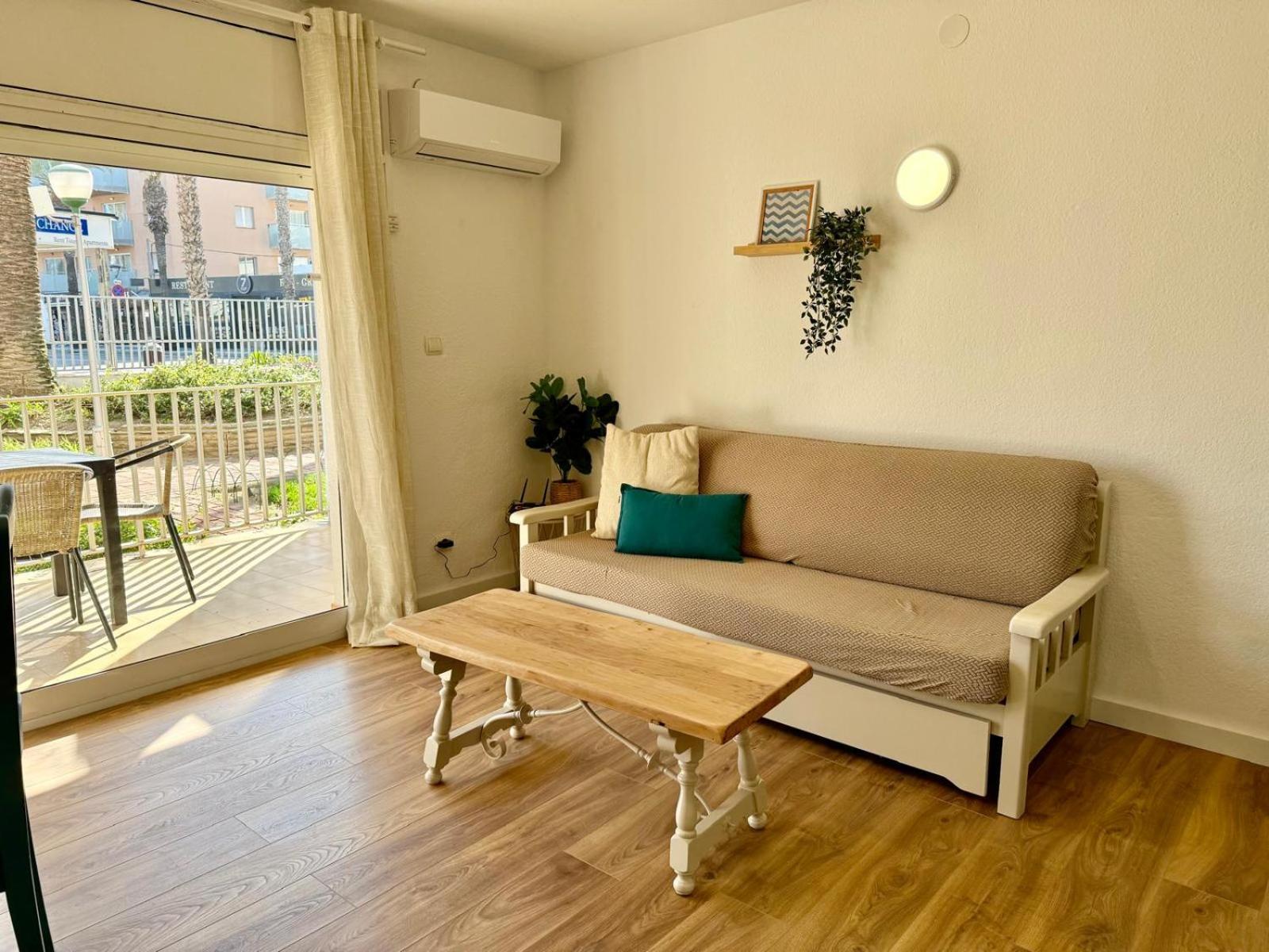 Apartamentos Hesperia Palmyra Салоу Екстериор снимка